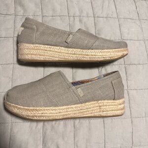 Bob’s Espadrilles. Size 8.5